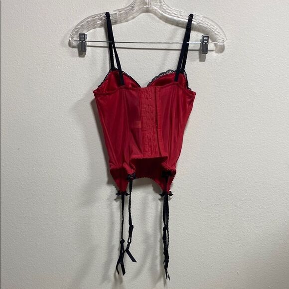 Ambrielle 34B Red & Black Lace Satin Bustier Corset‎ Garters Rockabilly - Picture 4 of 9